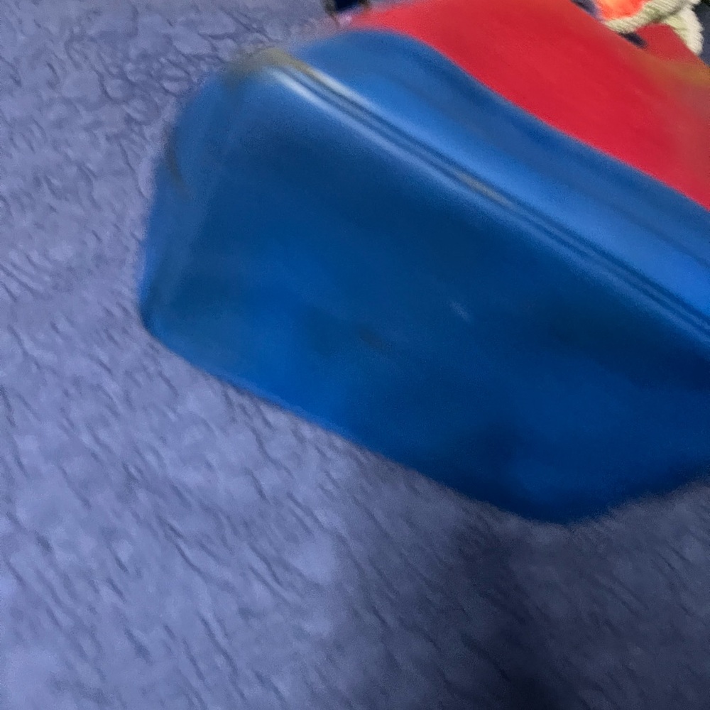 Louis Vuitton EPI Noe Red and Toledo Blue Bucket Bag - Picture 9 of 14